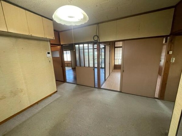 鷺山100坪の庭付き平屋（大型犬可）の物件内観写真